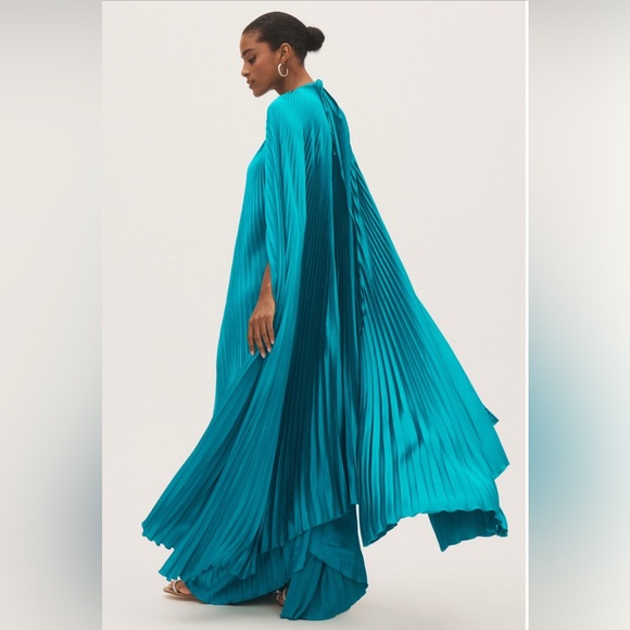 L’IDEE Boheme gown pleated maxi dress with cape in Jewel - Picture 16 of 16